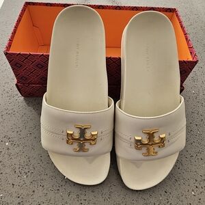 Tory Burch Everly Anatomic Cloud Paris Nappa - New ivory (white)